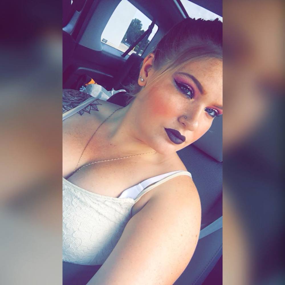 Meet your Posher, Victoria